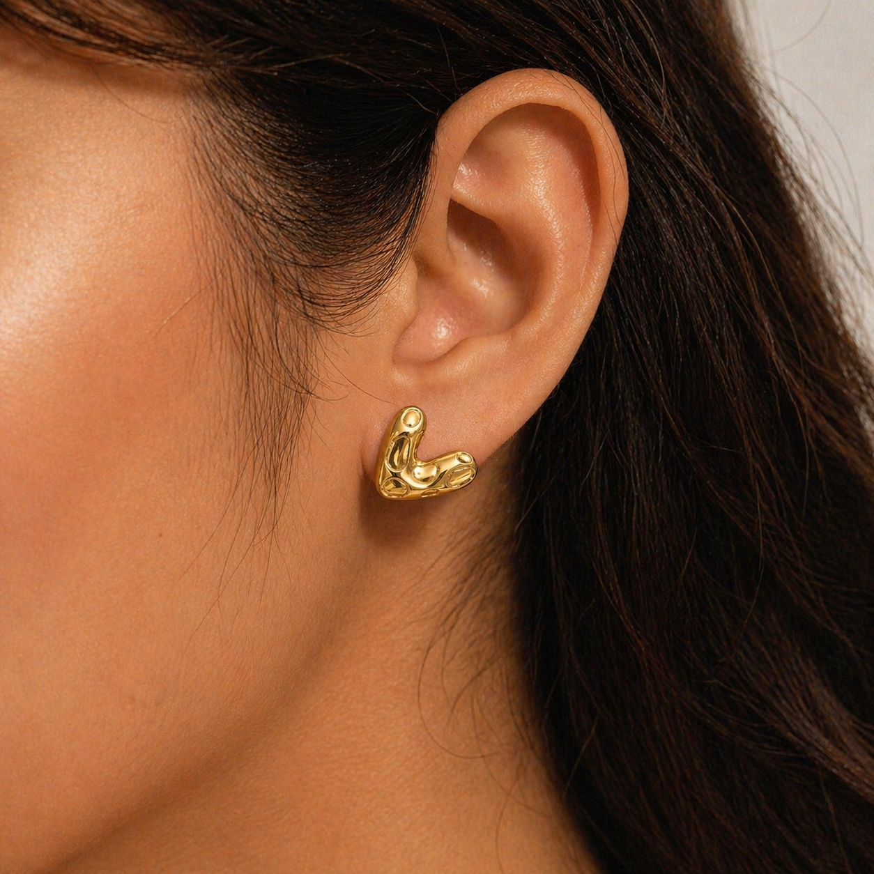 Sculpted Studs