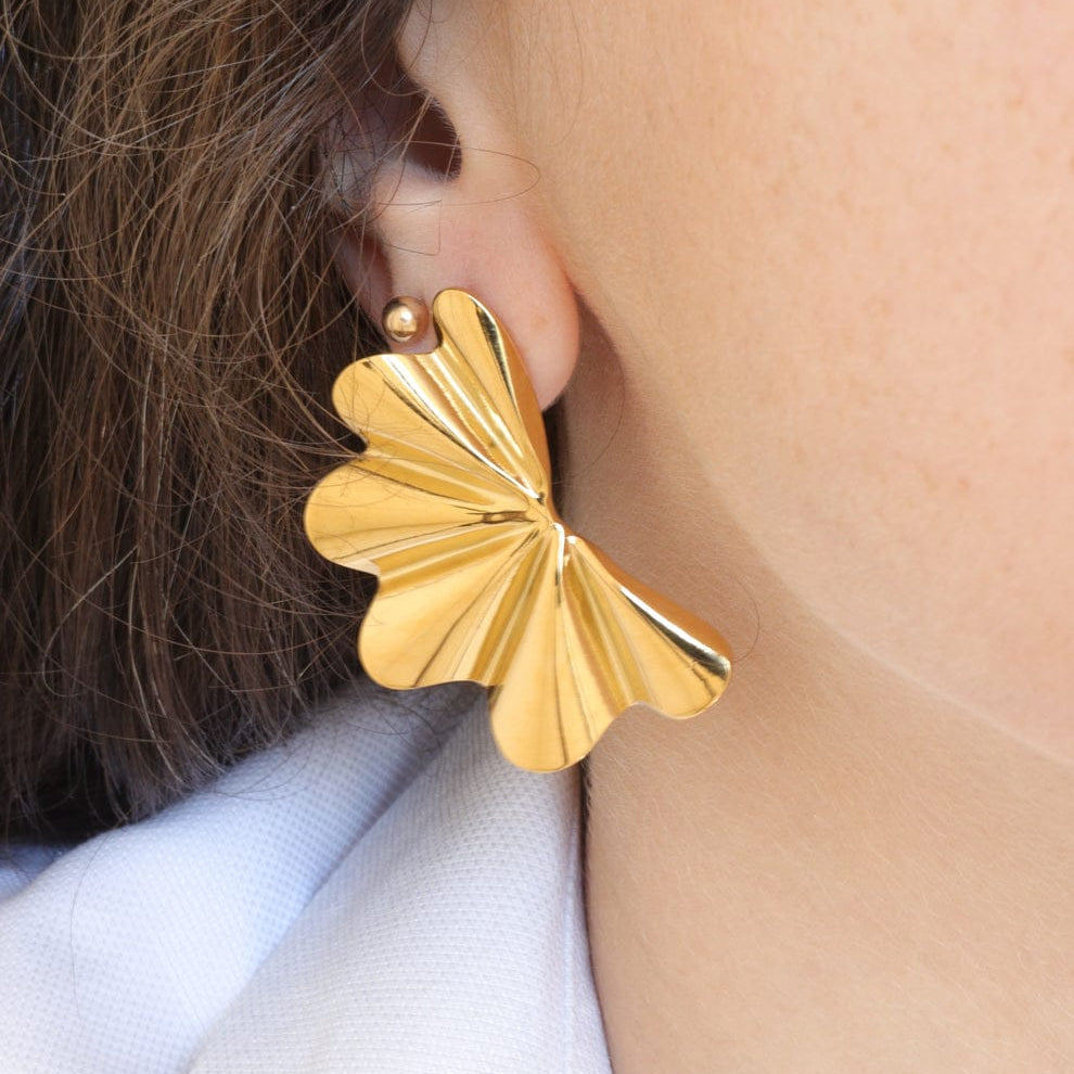 Flower Waves Drop Earrings