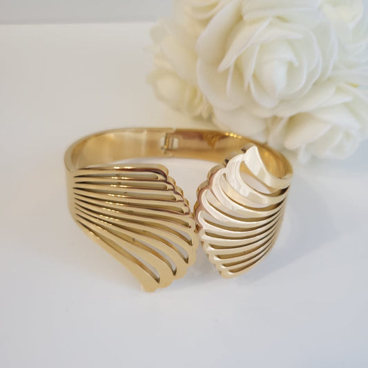 Scallop Cuff Bracelet